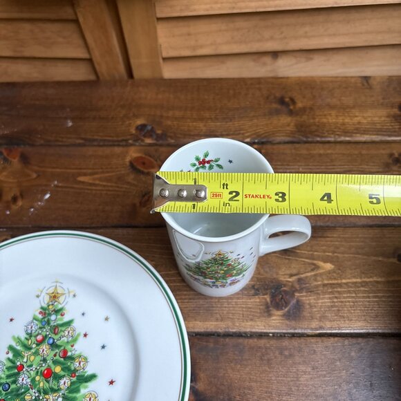 Salem Christmas Eve Fine China Plate & Mug Set – Holiday Tree Design set of 10 - Picture 3 of 7